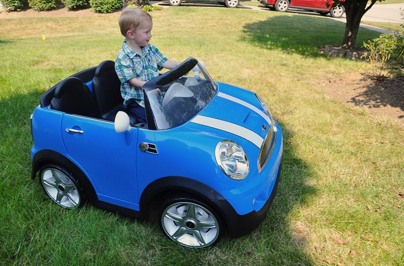 Best Kids Electric Ride On Cars To Buy In 2022